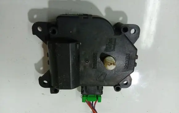 Honda Civic IX Air flap motor/actuator 1138003450
