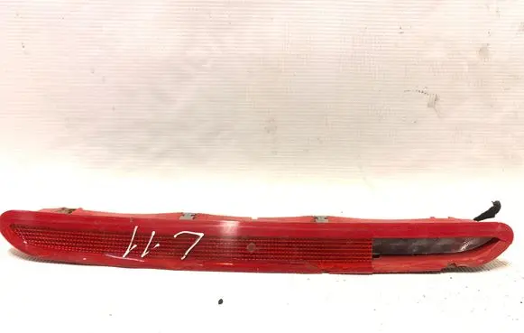 Volkswagen PASSAT B6 Third/center stoplight