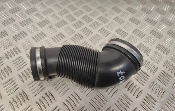 Audi Q5 SQ5 Air intake duct part 06M129629A