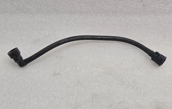 Volvo XC90 Engine coolant pipe/hose 32222163