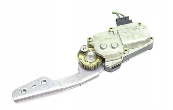Mercedes-Benz E W211 Tailgate/trunk/boot lift motor A2117500184