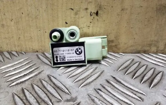 BMW X3 E83 Airbag deployment crash/impact sensor 65779118167 9118167 5WK43865