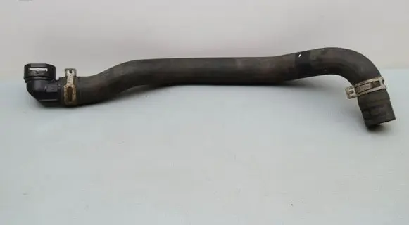 Engine coolant pipe/hose
