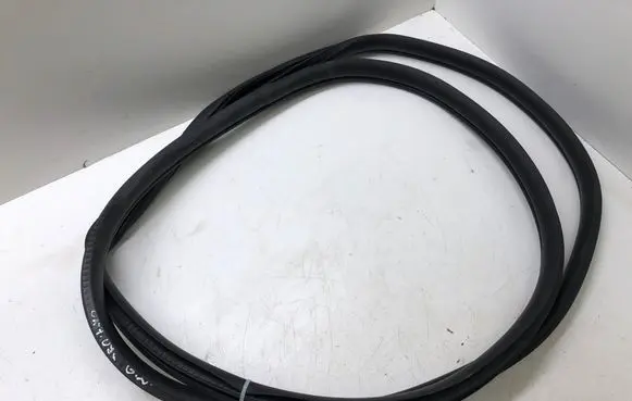 Mazda CX-7 Rear door rubber seal (on body) 