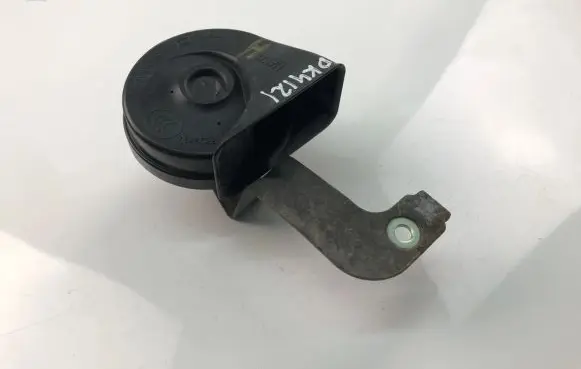 Volvo XC70 Horn signal A046522