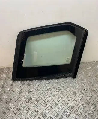 Mercedes-Benz GLK (X204) Rear side window A2046709312