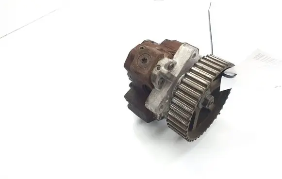 Opel Vivaro Fuel injection high pressure pump 8200456693