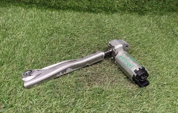 Opel Insignia A Seat adjustment motor 8358399 835839909