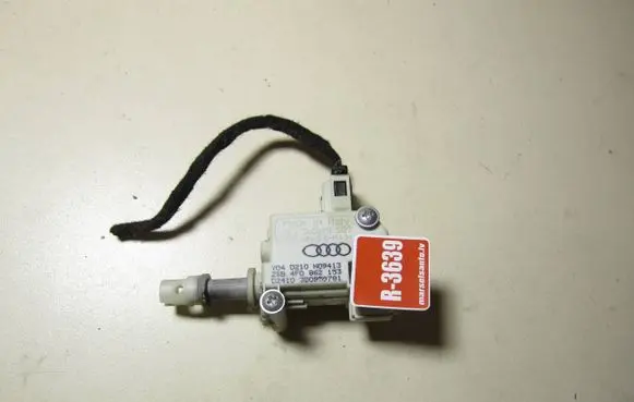 Audi A6 S6 C6 4F Central locking motor 3B0959781 4F0862153