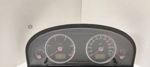 Ford Mondeo Mk III Speedometer (instrument cluster) 1S7F10849 1S7F10841