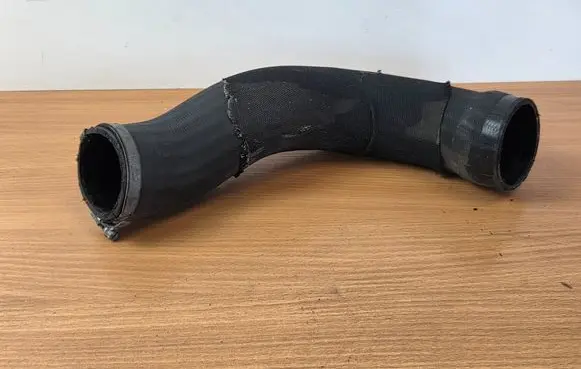 Volvo XC60 Intercooler hose/pipe 31370488