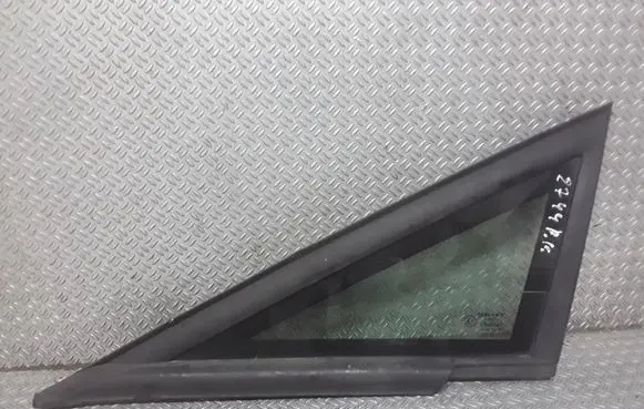 Seat Leon (1P) Front triangle window/glass 