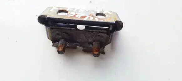 Ford Fiesta Tailgate/trunk/boot hinge
