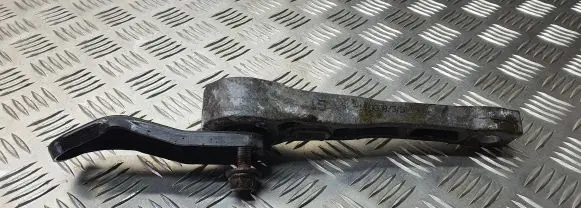 Volkswagen PASSAT B6 Engine mount bracket 3C0199855H