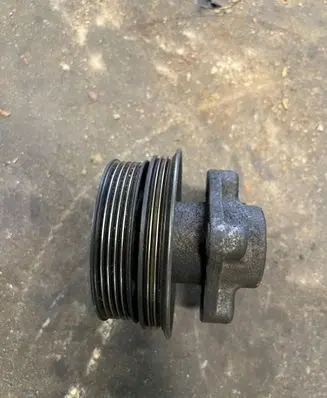 Volvo V70 Power steering pump pulley 30731821