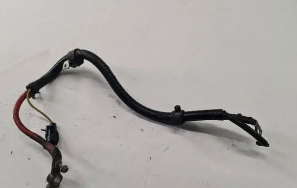 Volvo S40, V40 Positive cable (battery)