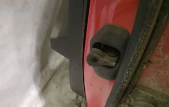 Opel Astra J Front door check strap stopper 