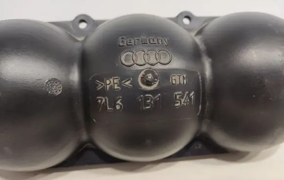 Audi A8 S8 D4 4H Vacuum air tank 7L6131541