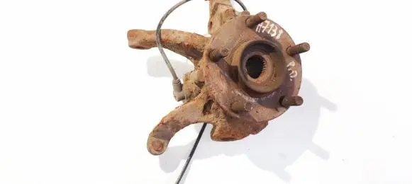 Nissan X-Trail T30 Front wheel hub