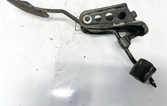 Toyota Yaris Accelerator throttle pedal