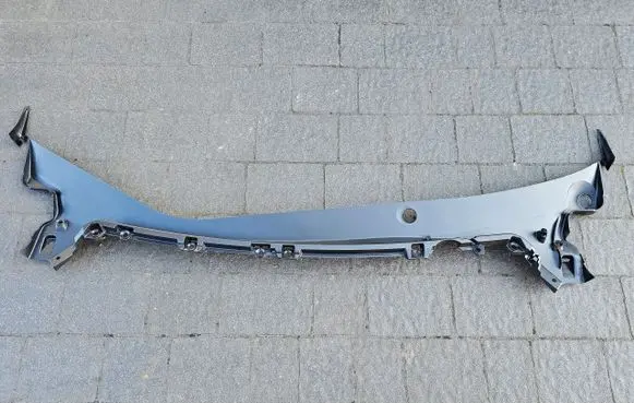 Tesla Model 3 Wiper trim