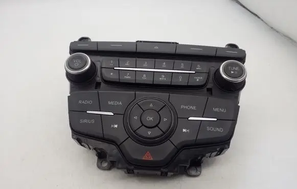 Head unit multimedia control