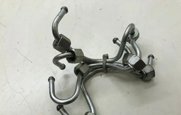 Nissan X-Trail T31 Fuel main line pipe