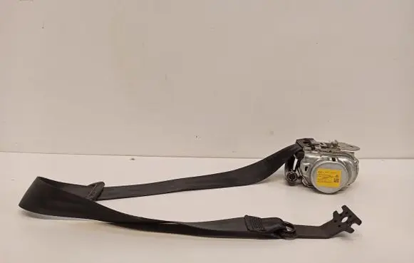 Skoda Superb B5 (3U) Front seatbelt 3V0857702B