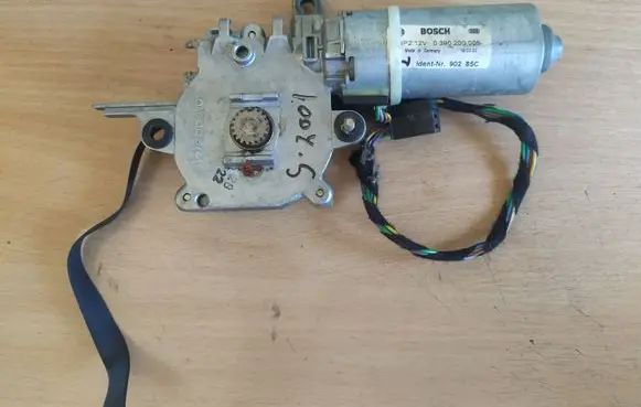 Mercedes-Benz S W220 Sunroof motor/actuator 0390200005