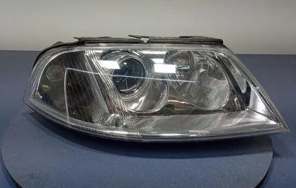 Volkswagen PASSAT B5.5 Headlight/headlamp