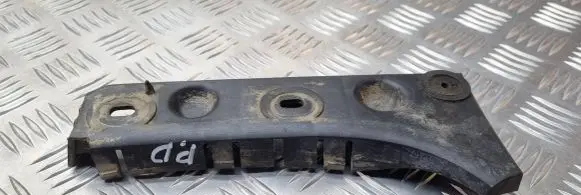 Audi A6 S6 C5 4B Front bumper mounting bracket 4B0807284B