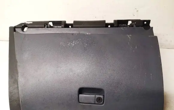 Nissan Primera Glove box 86520av600