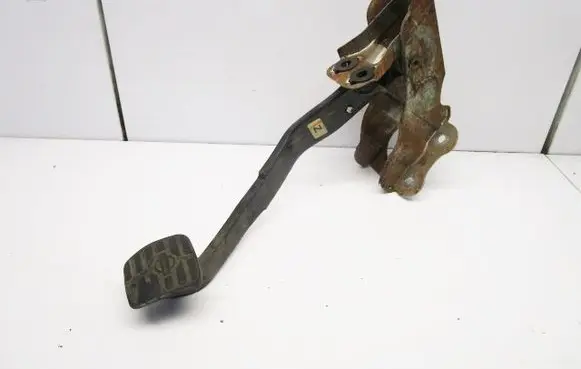 Clutch pedal