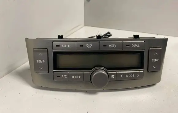Toyota Avensis T250 Climate control unit 5590005202 MB1465705290 5590205050