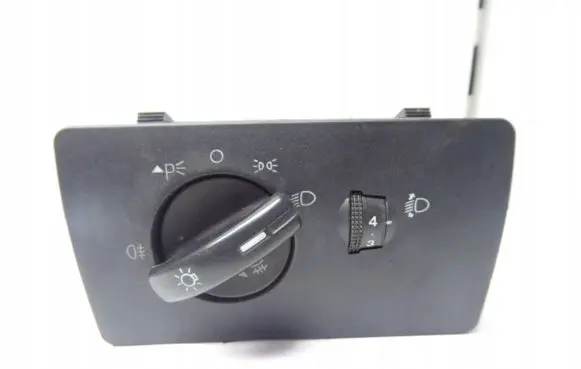 Ford Mondeo Mk III Light switch 1S7T-13A024CC