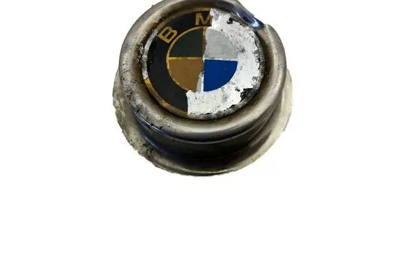 BMW 5 E28 Original wheel cap