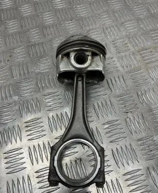 Audi A6 C7 Piston with connecting rod 066DN