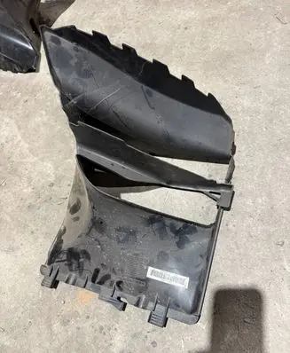 Porsche Macan (95B) Intercooler air channel guide 95B117335L