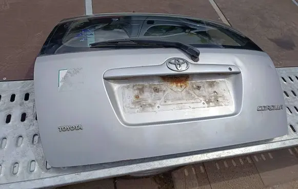 Toyota Corolla E120 E130 Tailgate/trunk/boot lid