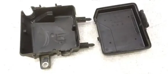 Renault Latitude (L70) Fuse box cover 284C40001R 319134169 284B10001R