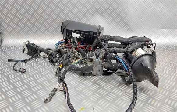 Volvo XC40 Engine installation wiring loom 31473880