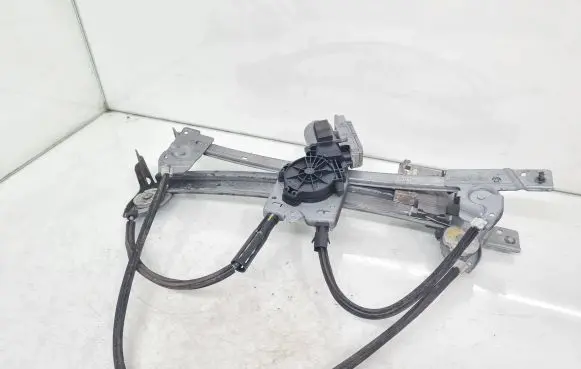Opel Tigra B Front door window regulator with motor 118695 402101A