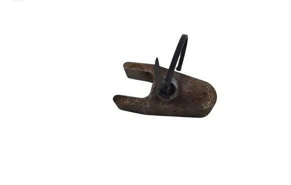 Mercedes-Benz CLS C218 X218 Fuel Injector clamp holder 