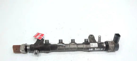 Volkswagen PASSAT B7 Fuel main line pipe 057130764AB