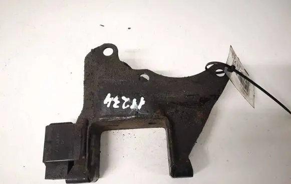 Volkswagen Cross Polo Engine mounting bracket 6R0199111A