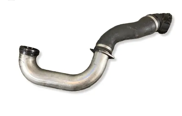 BMW 5 E60 E61 Intercooler hose/pipe 7789052