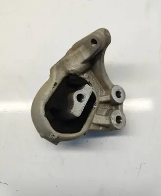 Engine mount bracket