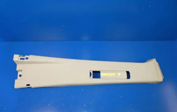 Ford Transit - Tourneo Connect (B) pillar trim (top)