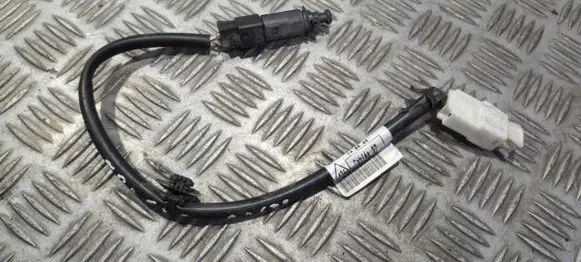 Renault Trafic II (X83) Brake pedal sensor switch 820032052400