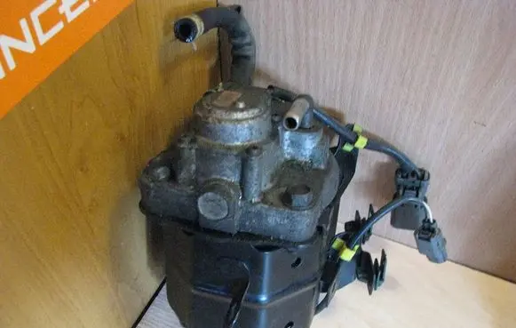 Honda Civic Fuel filter housing 